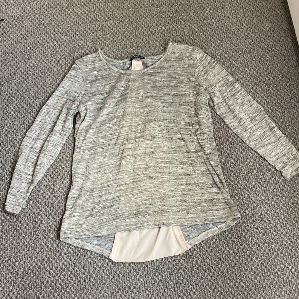 Cha Cha Vente Heathered Gray Gold Long Sleeve light sweater